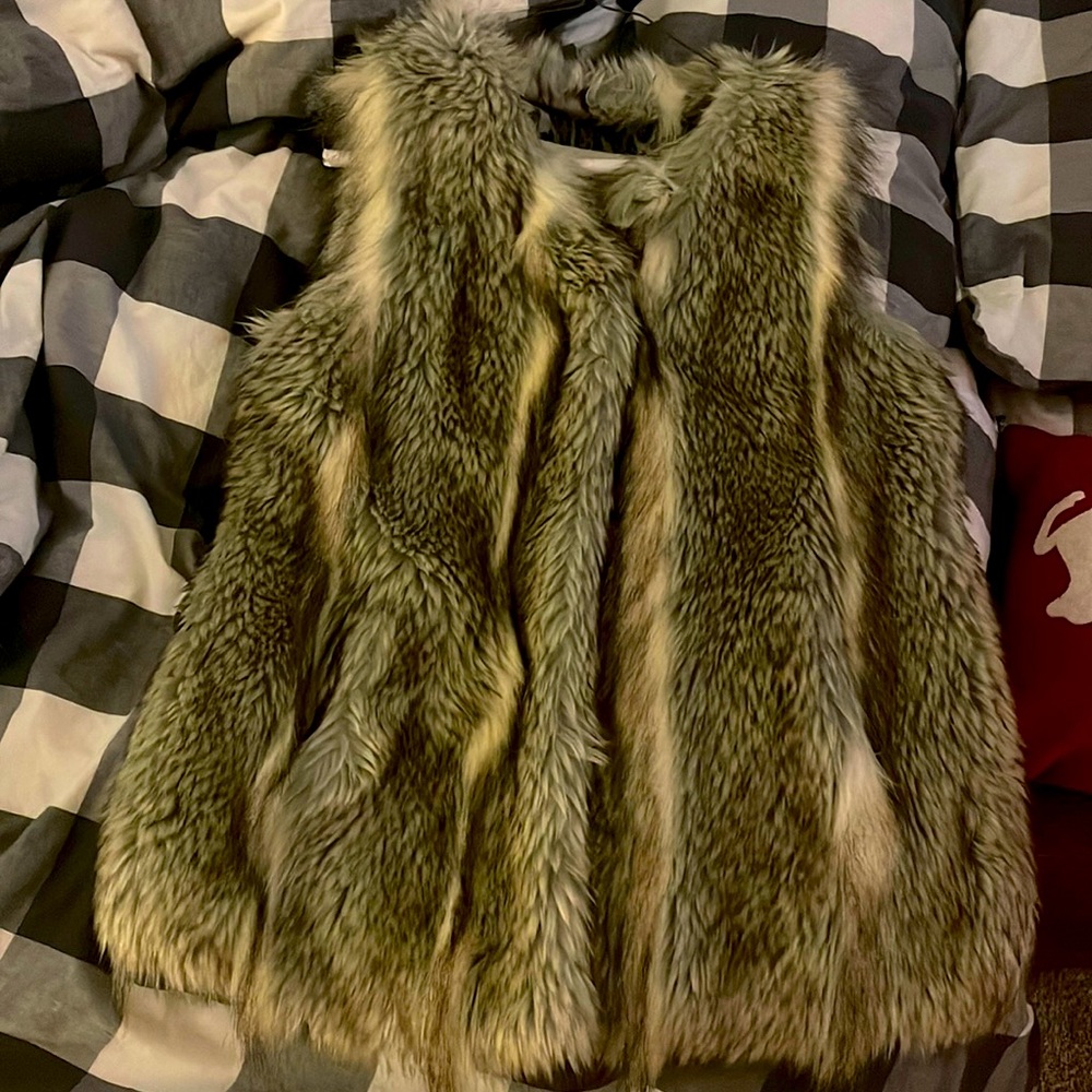 *FAKE* fur vest